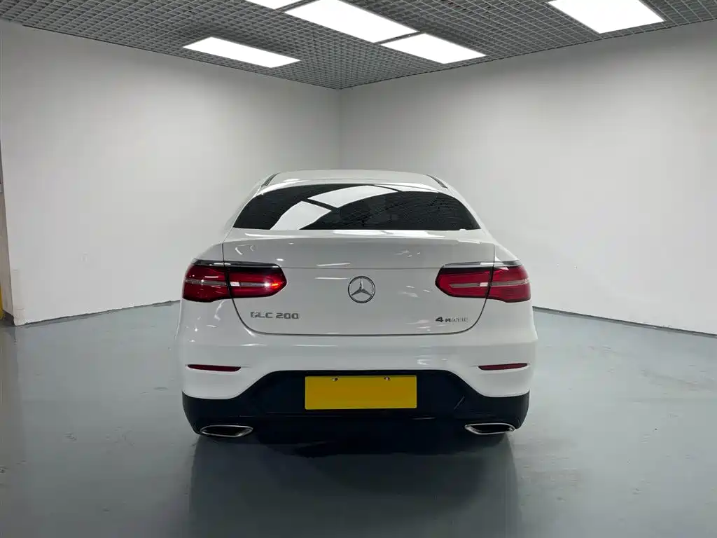 Mercedes-Benz GLC Coupe 2017 GLC 200 4MATIC Coupe SUV фото 7