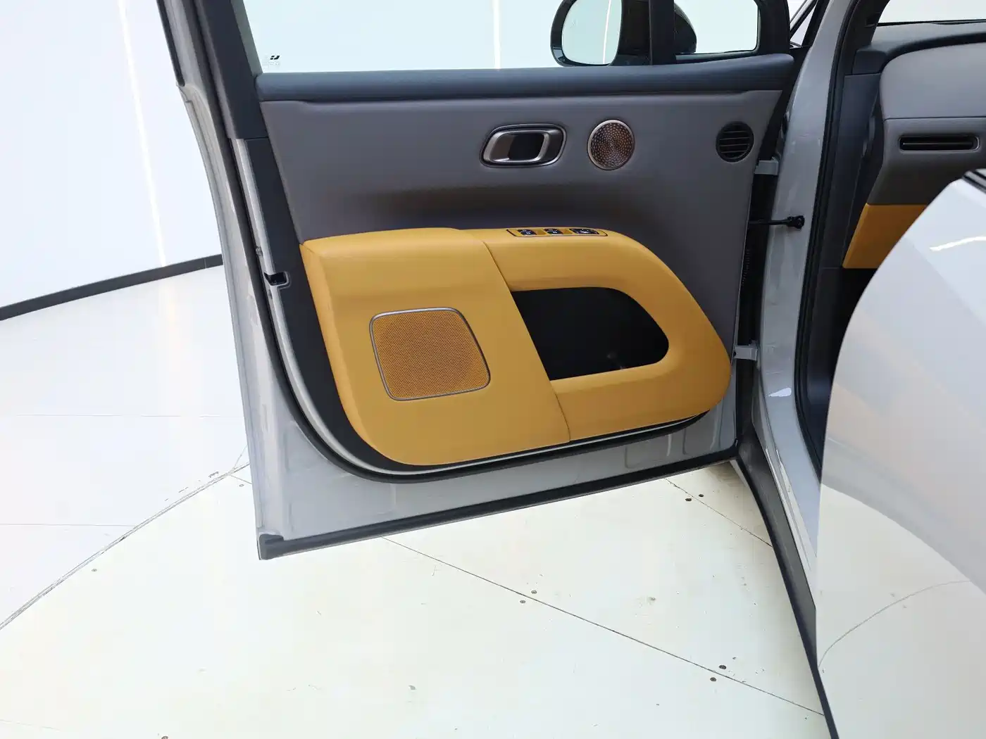 Li Auto Li i8 2025 2025 Standard Edition