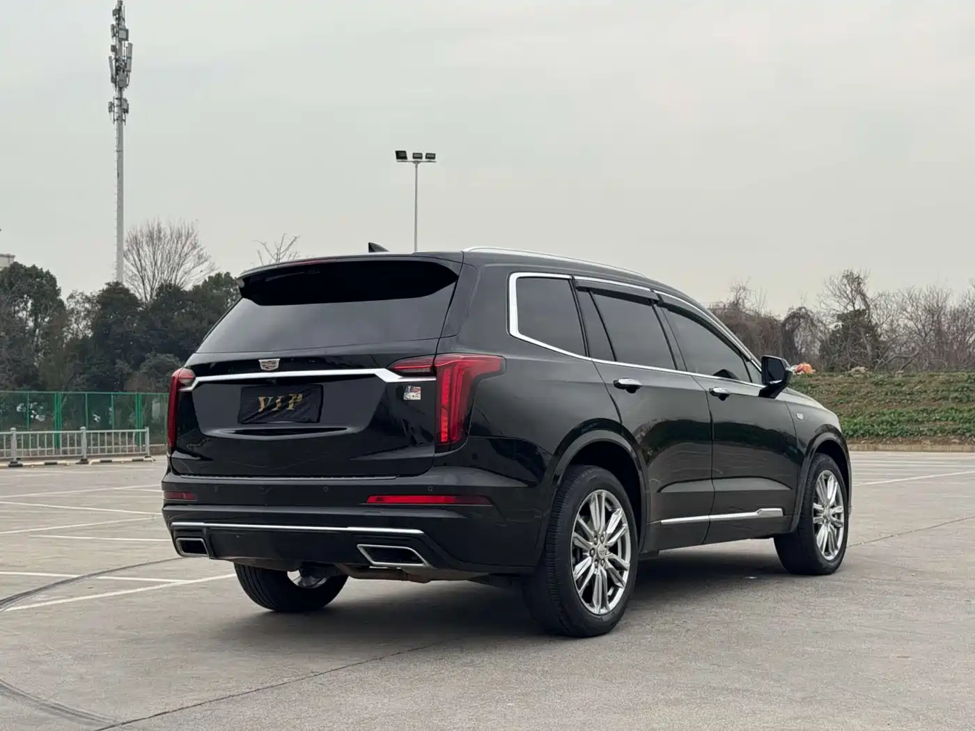 CADILLAC XT6