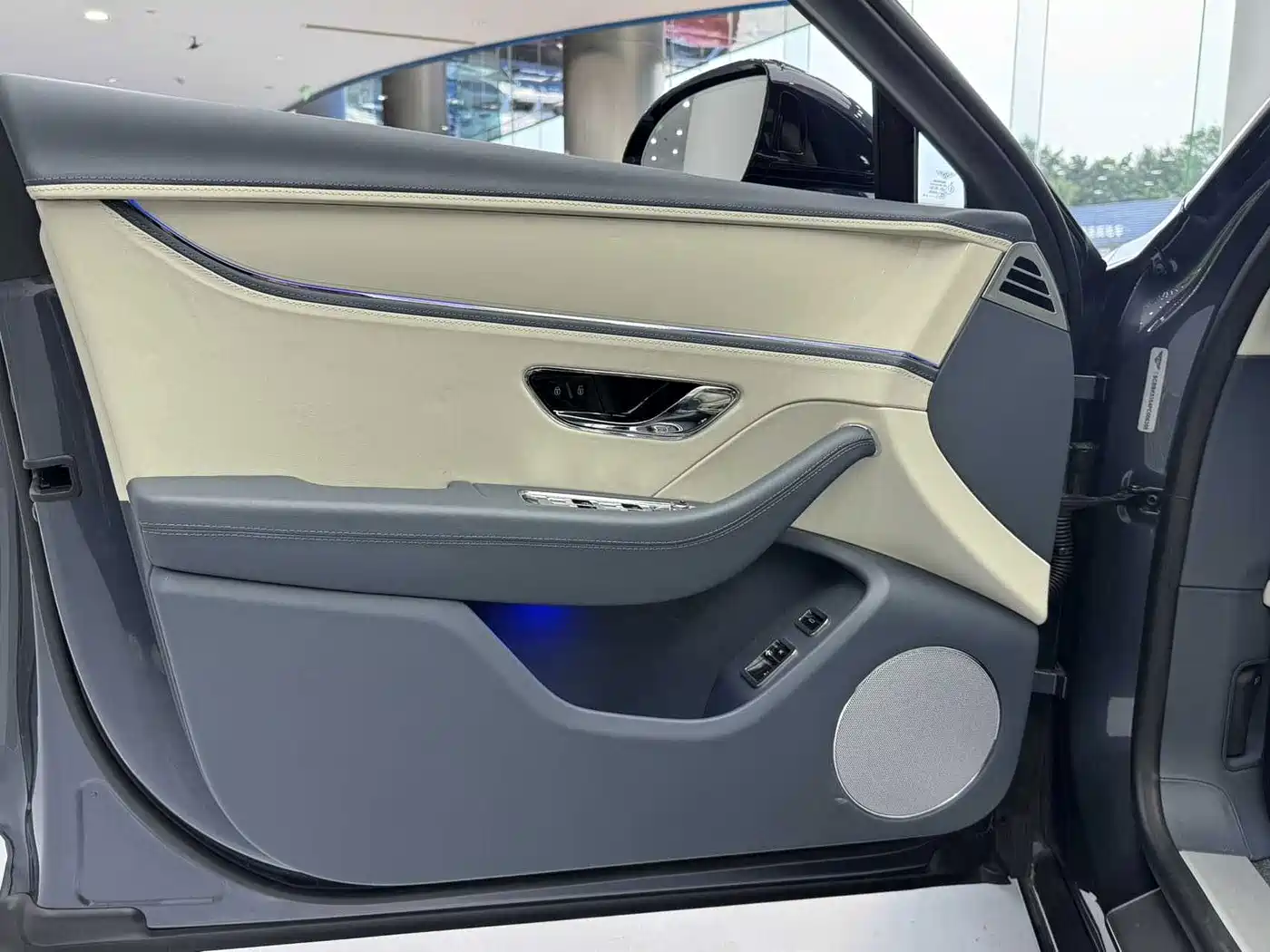 Bentley Flying Spur 2025 2023 4.0T V8 S