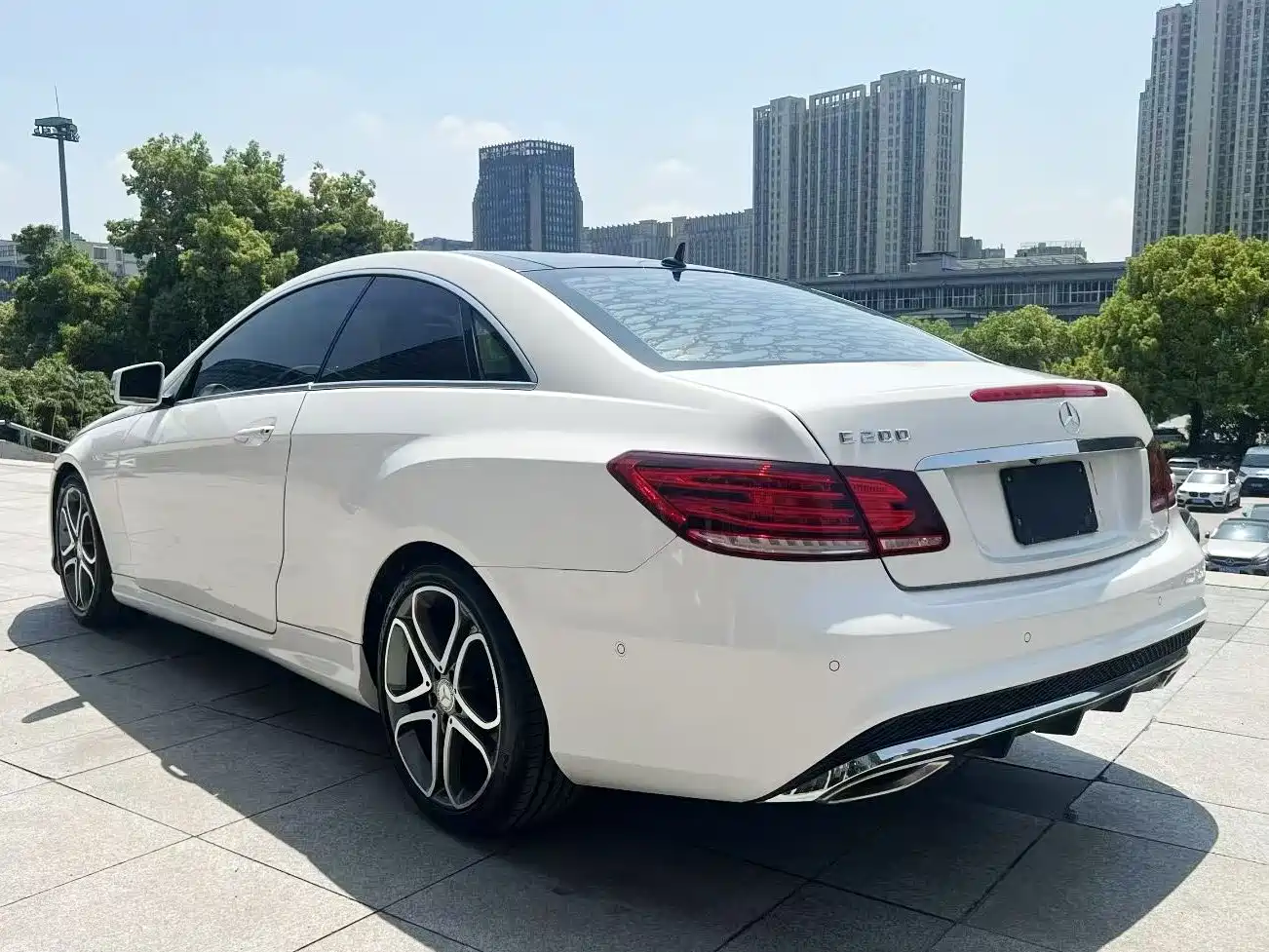 Mercedes-Benz E-Class (Import) 2014 E 200 Coupe фото 7