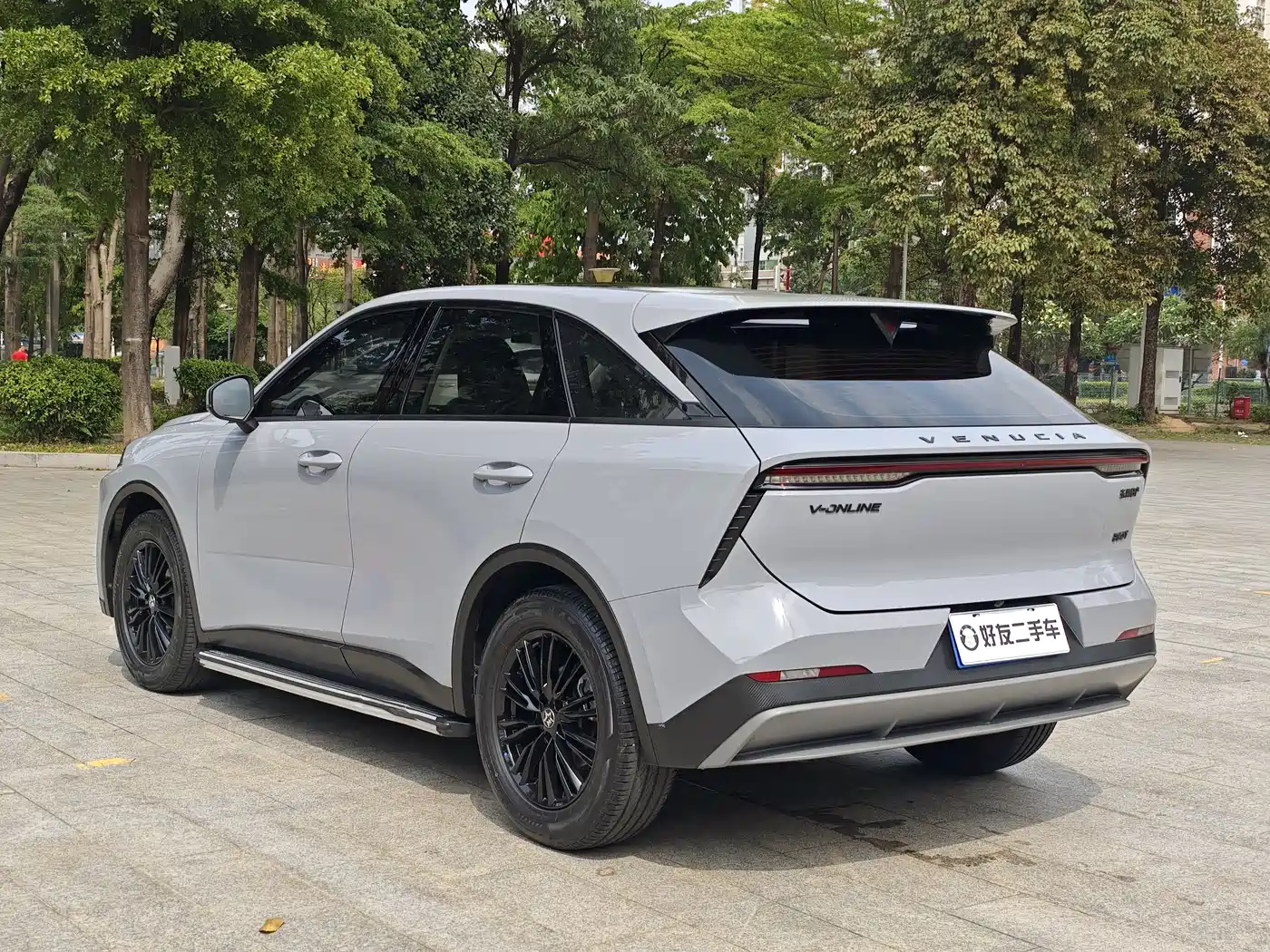 Venucia Big V 2022 2022 260T Dark Horse Edition·Idol