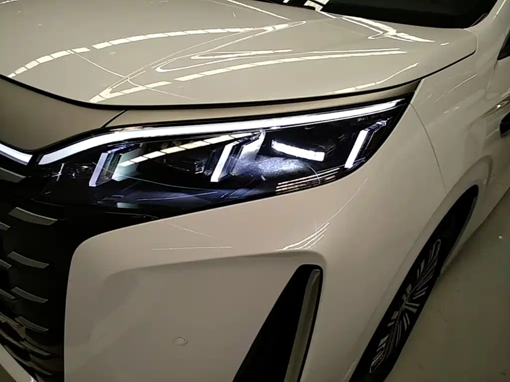 BYD Xia 2025 2025 DM-i 1.5T 180km Surpass Edition