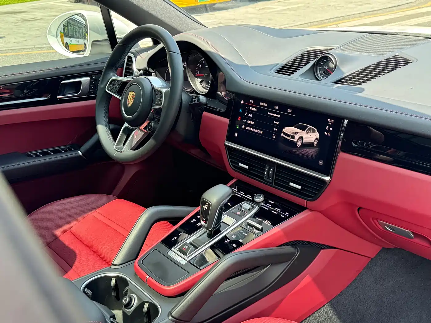 PORSCHE CAYENNE