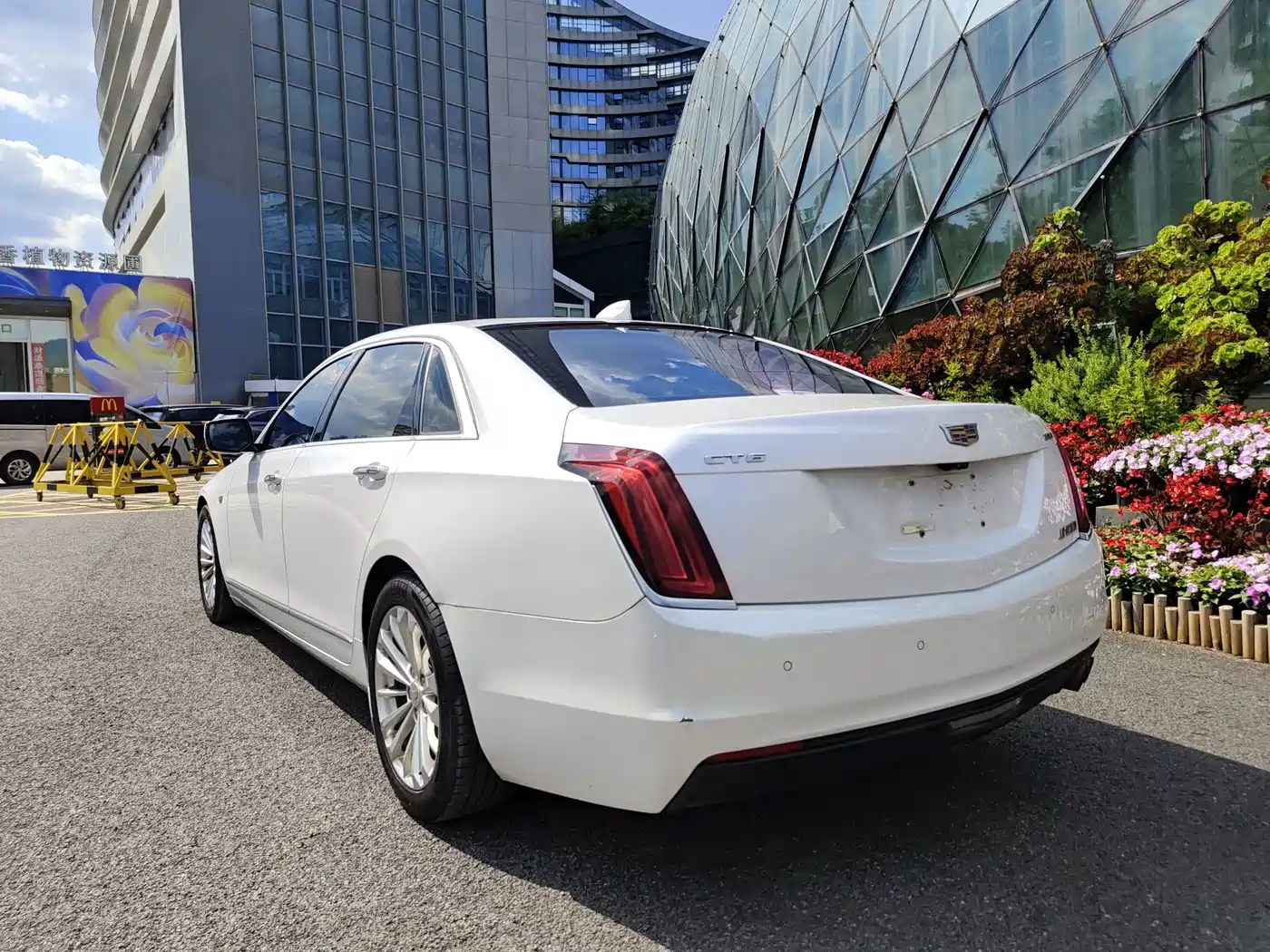 Фото 11 - Cadillac CT6