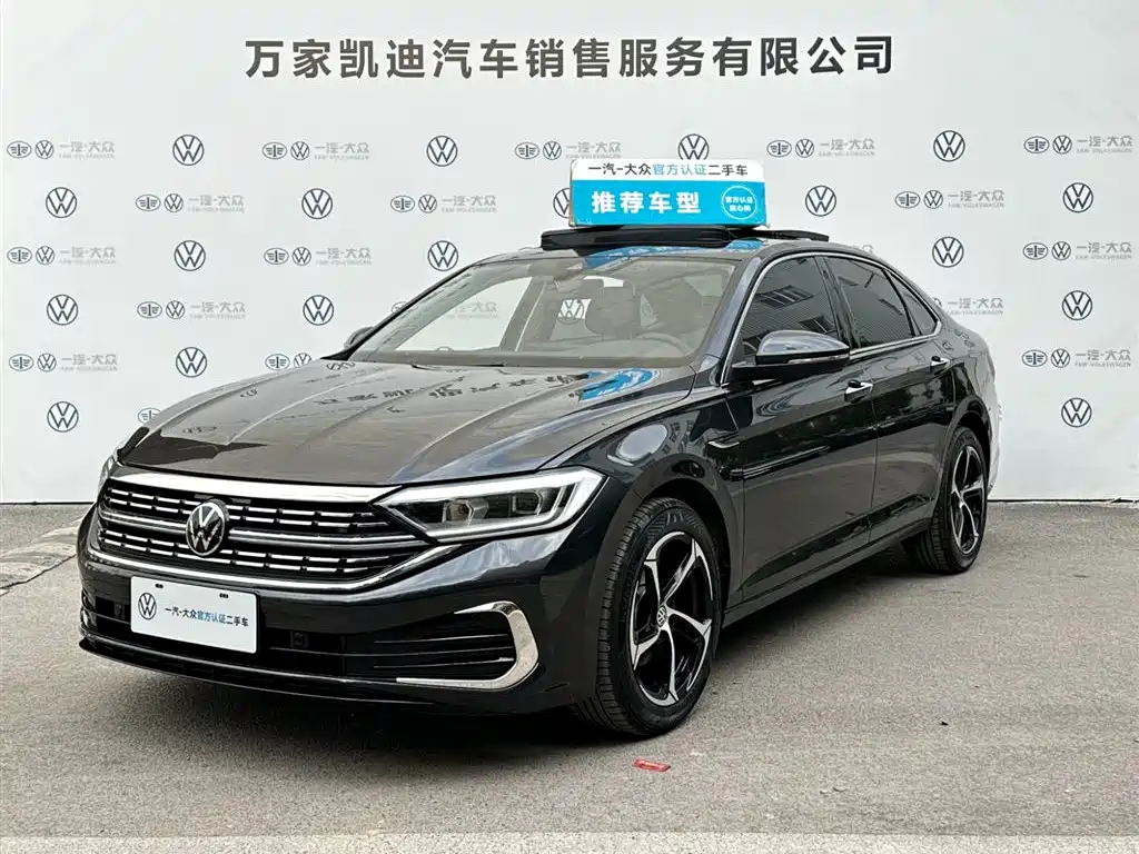 Volkswagen Sagitar 2025 300TSI DSG Surpass Edition
