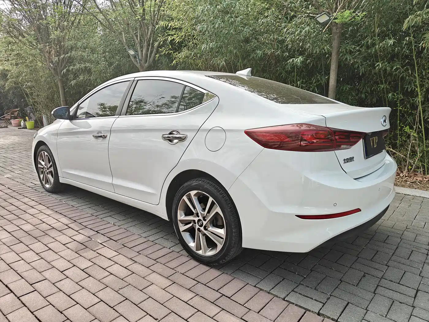 Hyundai Elantra 2016 Model 1.6L Automatic Smart Elite фото 6