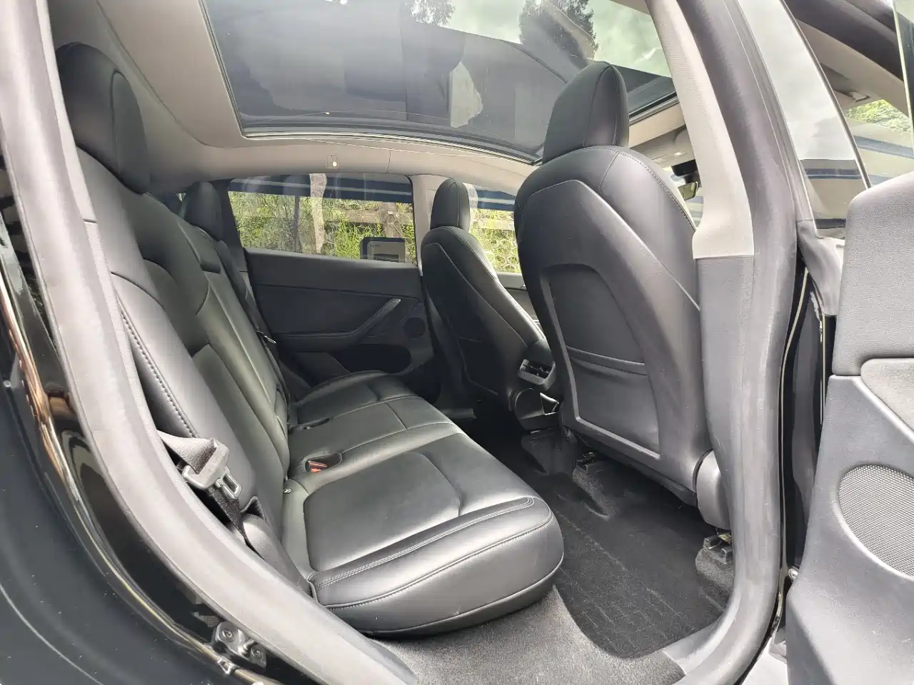 Фото 10 - Tesla Model Y