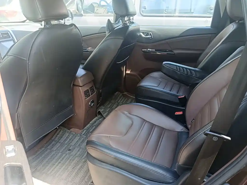 Dongfeng Fengxing Fengxing SX6 2016 2016 1.6L Manual Luxury