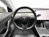 Photo 10 - Tesla Model 3 (Import)