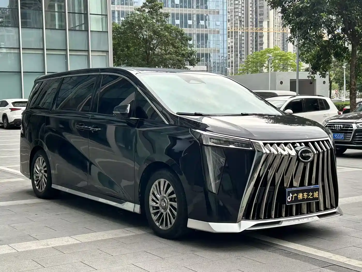 GAC TRUMPCHI TRUMPCHI M8