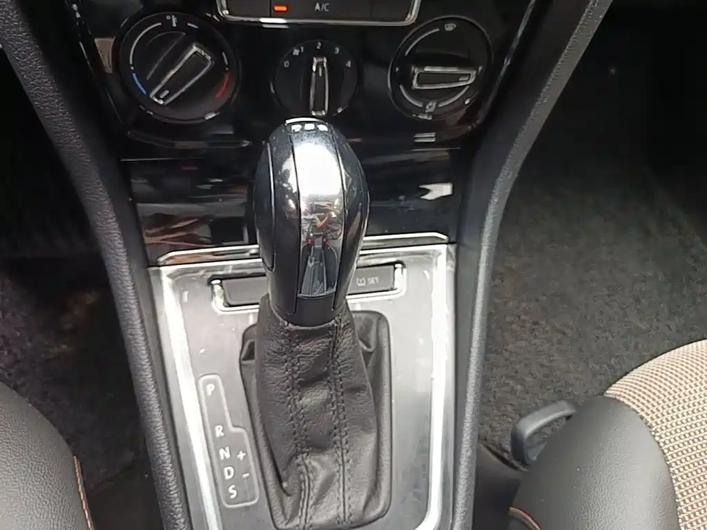 Volkswagen C-TREK 2018 2018 230TSI DSG Comfort