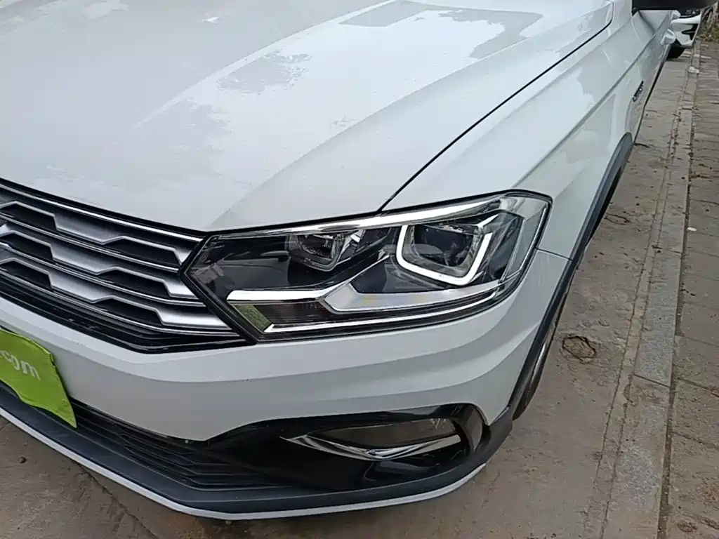 Volkswagen C-TREK 2018 2018 230TSI DSG Comfort