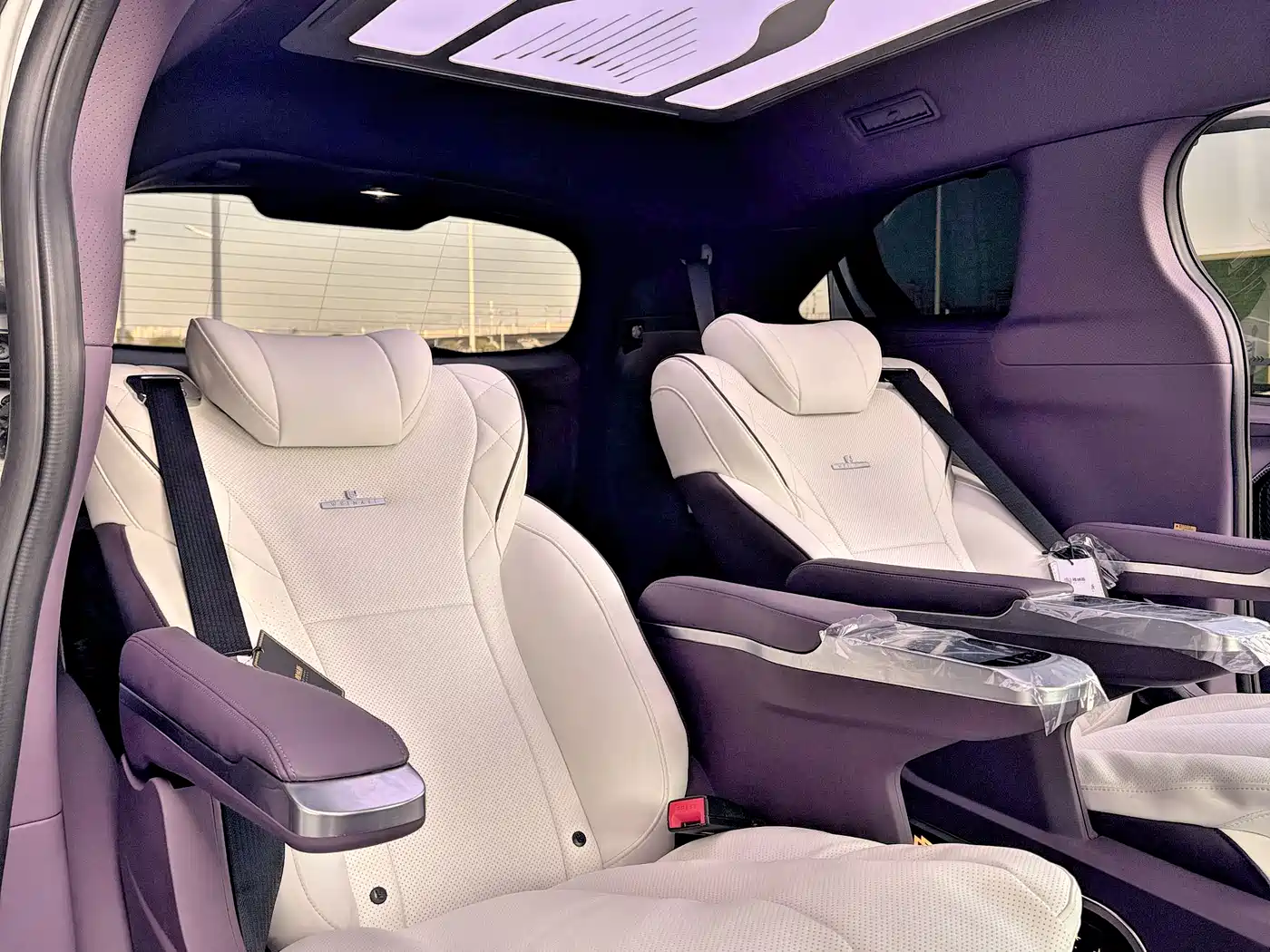 Toyota Sienna 2024 2.5L Hybrid Comfort Edition фото 22