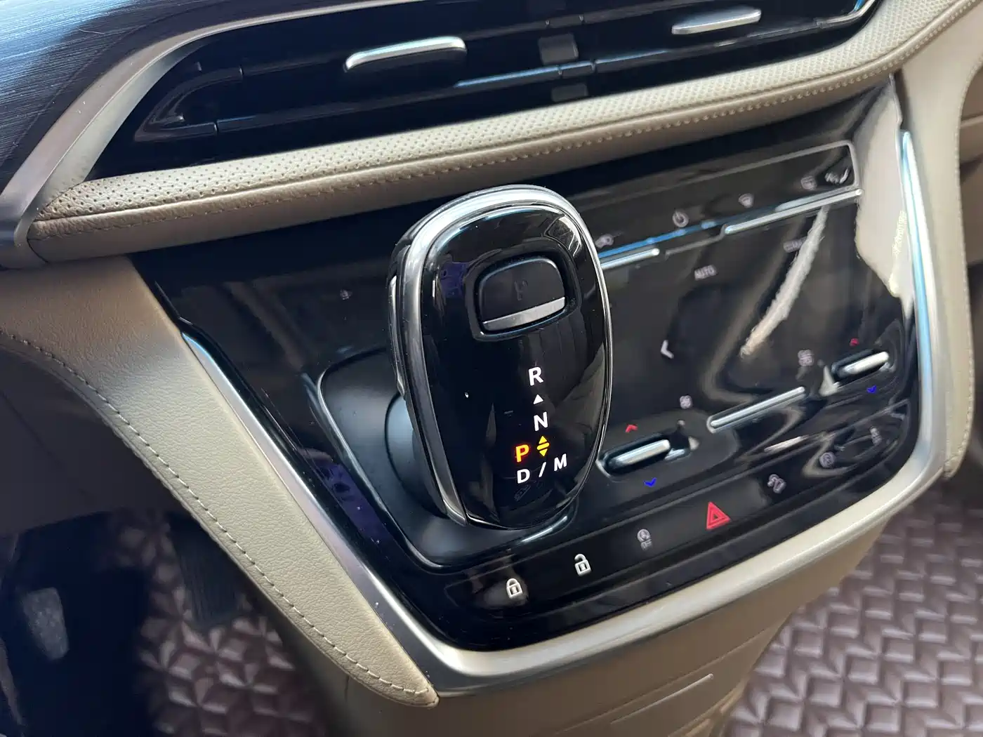 Buick GL8 2020 ES Landmark 653T Intelligent Flagship фото 12