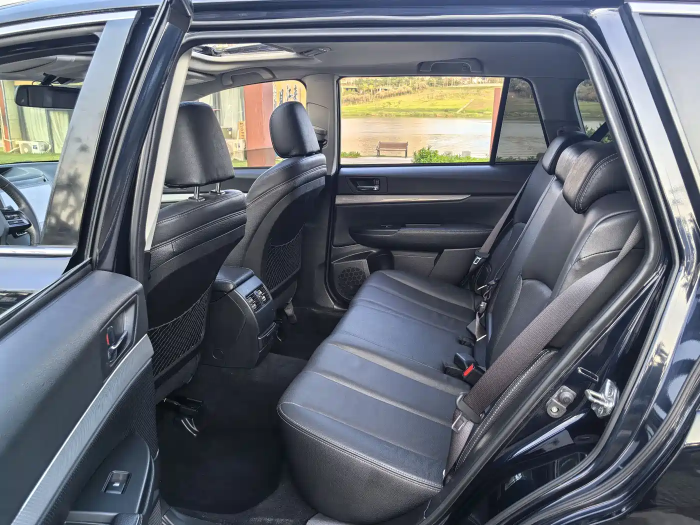 Subaru Outback 2014 2.5i Elegance Sport Edition фото 12