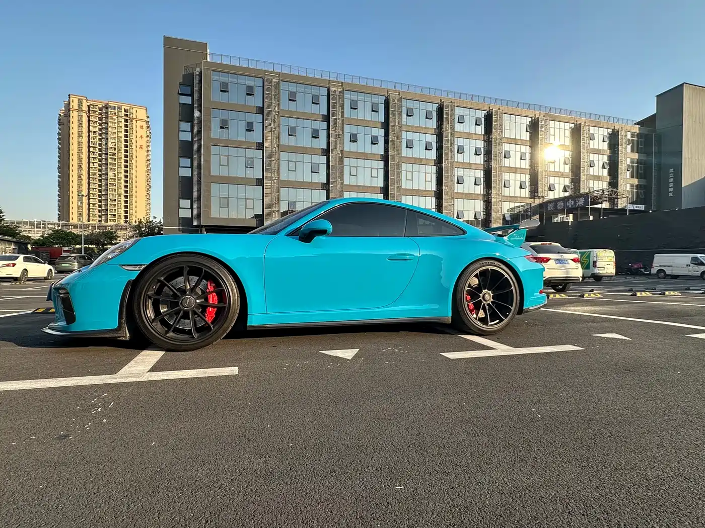 Porsche 911 2018 GT3 4.0L фото 19