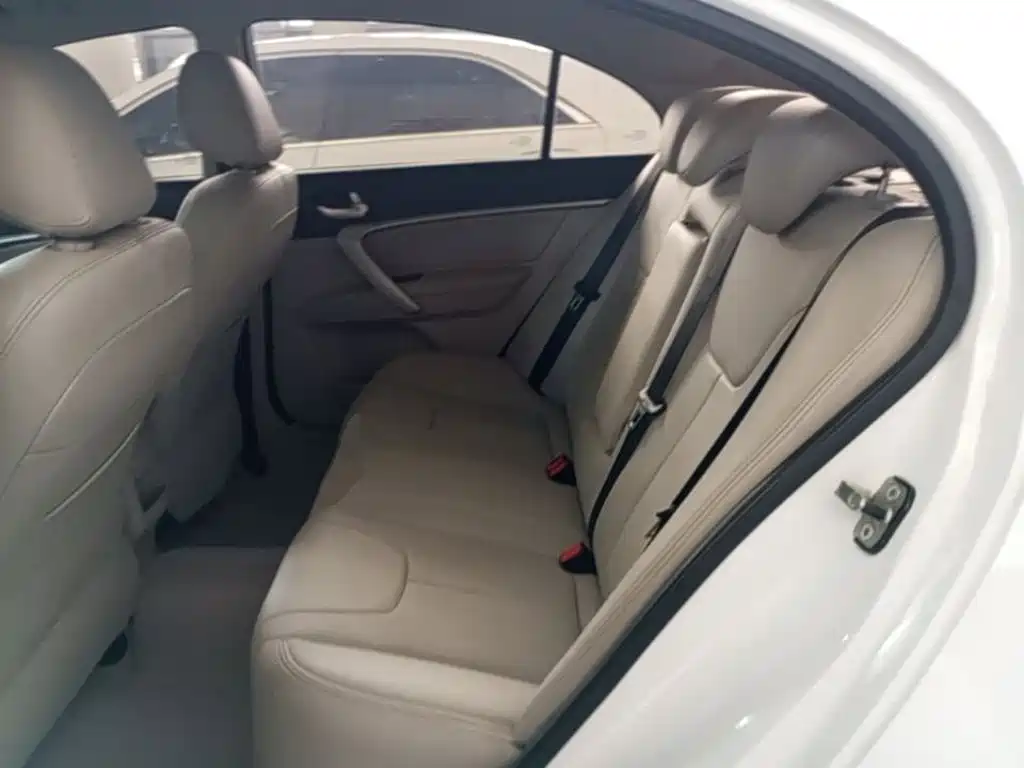 Geely Emgrand 2016 2016 Sedan 1.5L Manual Fashion