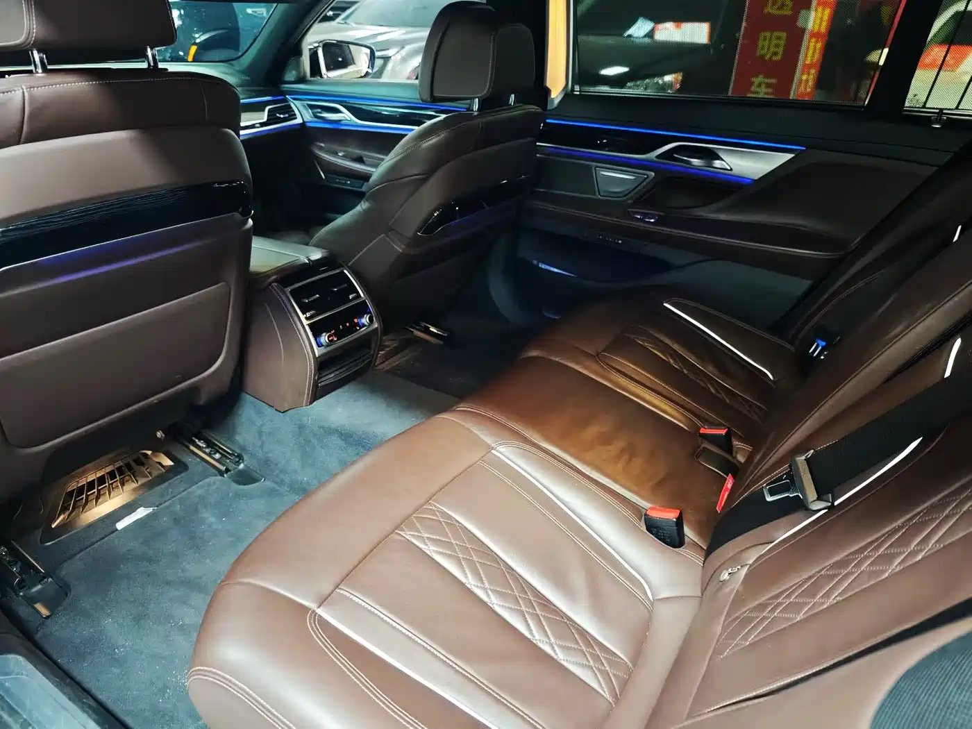 BMW 7 Series 2021 Model 730Li M Sport Package фото 8