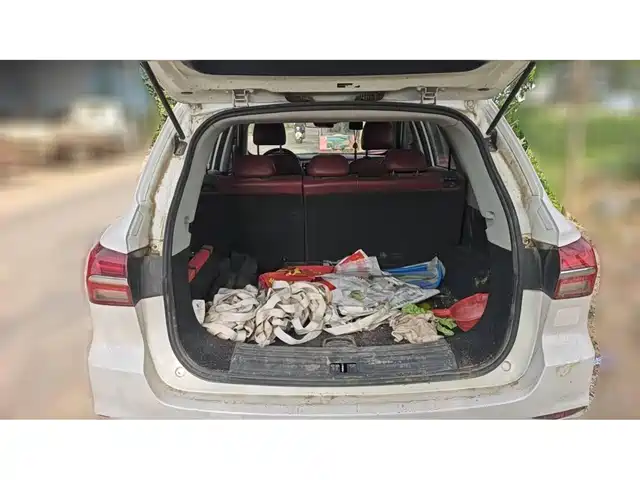 Roewe RX5 2016 20T 2WD Automatic Internet Smart Edition — фото 4