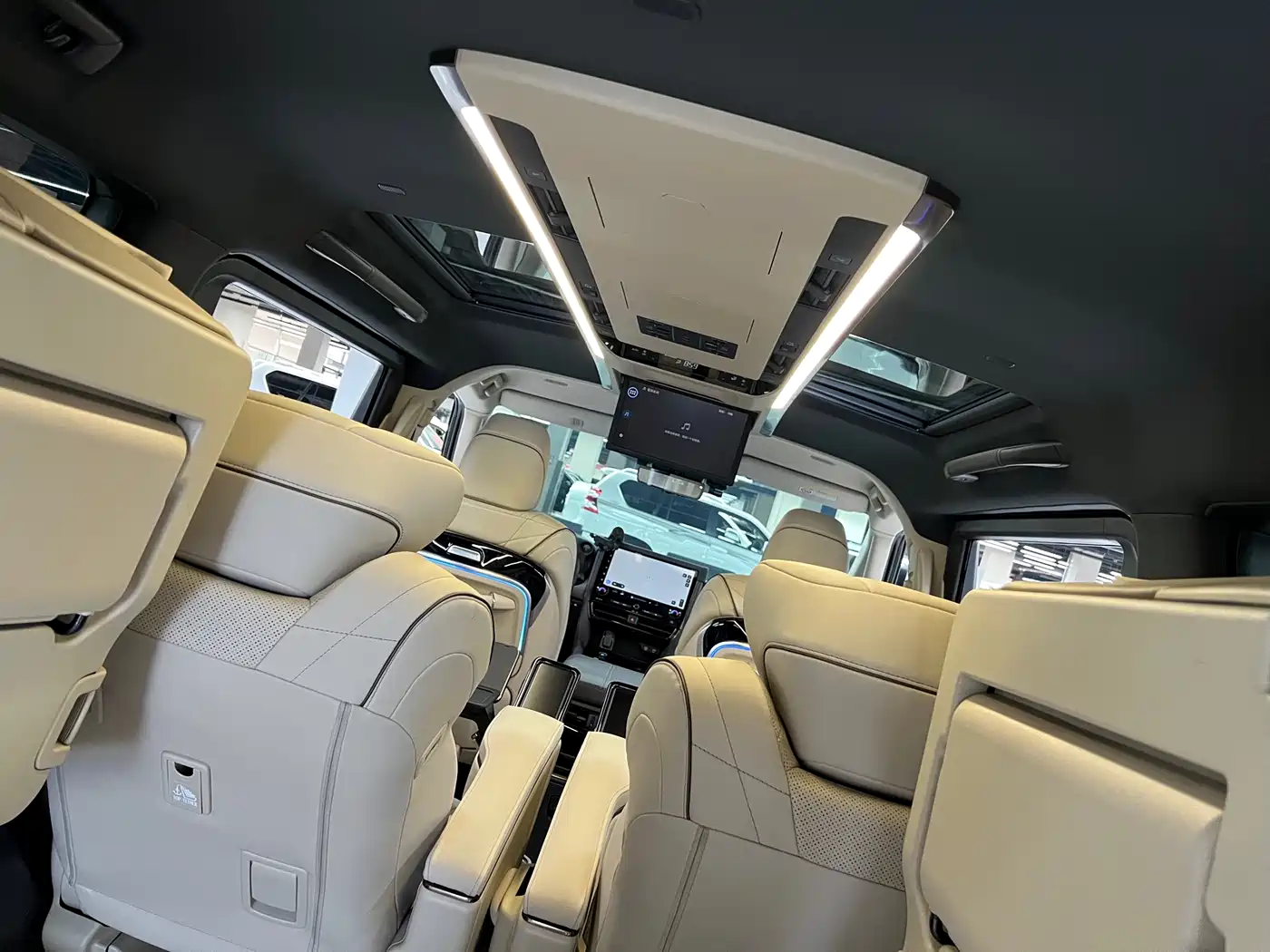 Toyota Alphard 2025 2024 Hybrid 2.5L Ultimate Enjoyment Edition