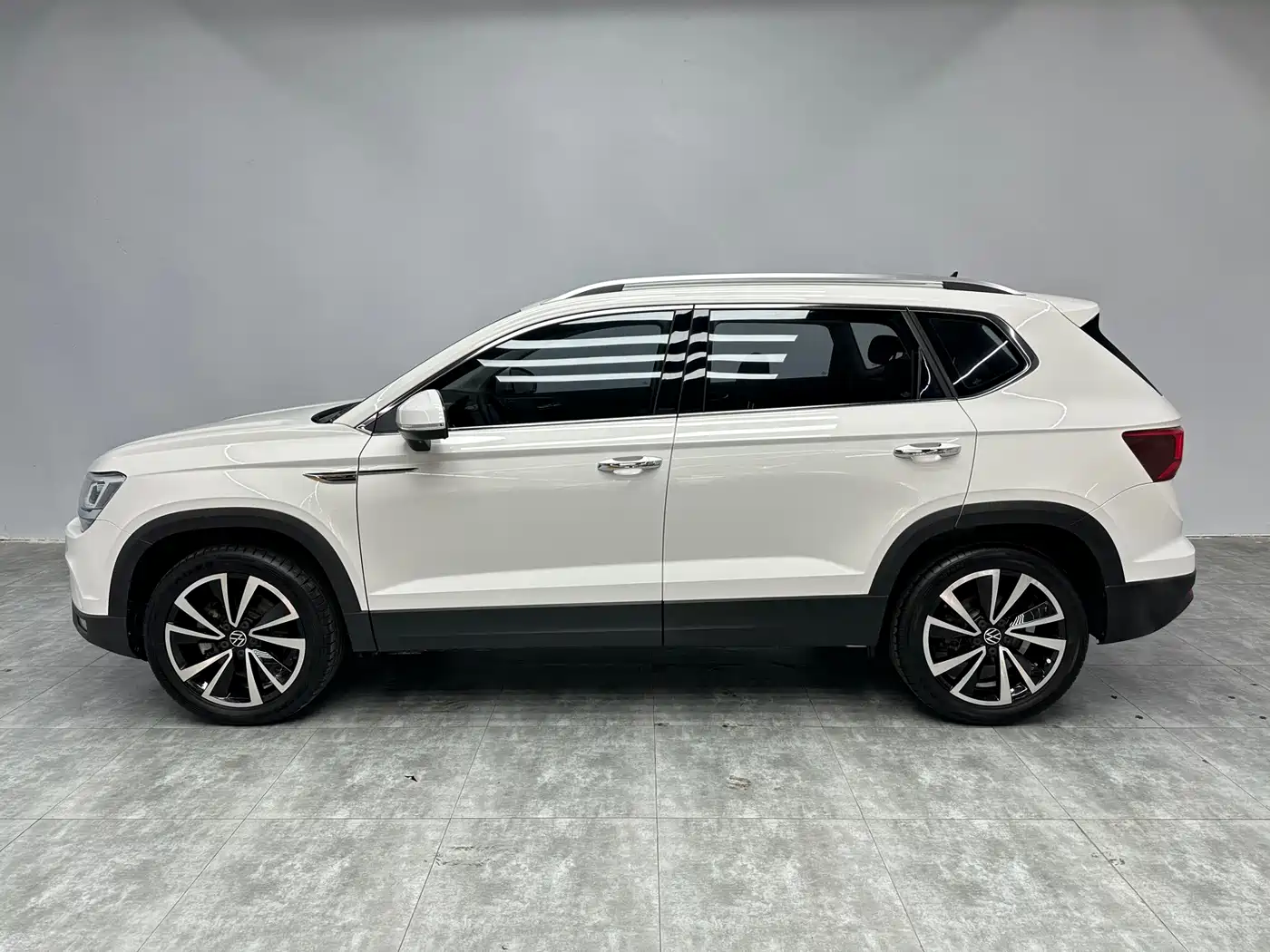 Volkswagen Tharu 2021 280TSI 2WD Luxury Plus фото 21