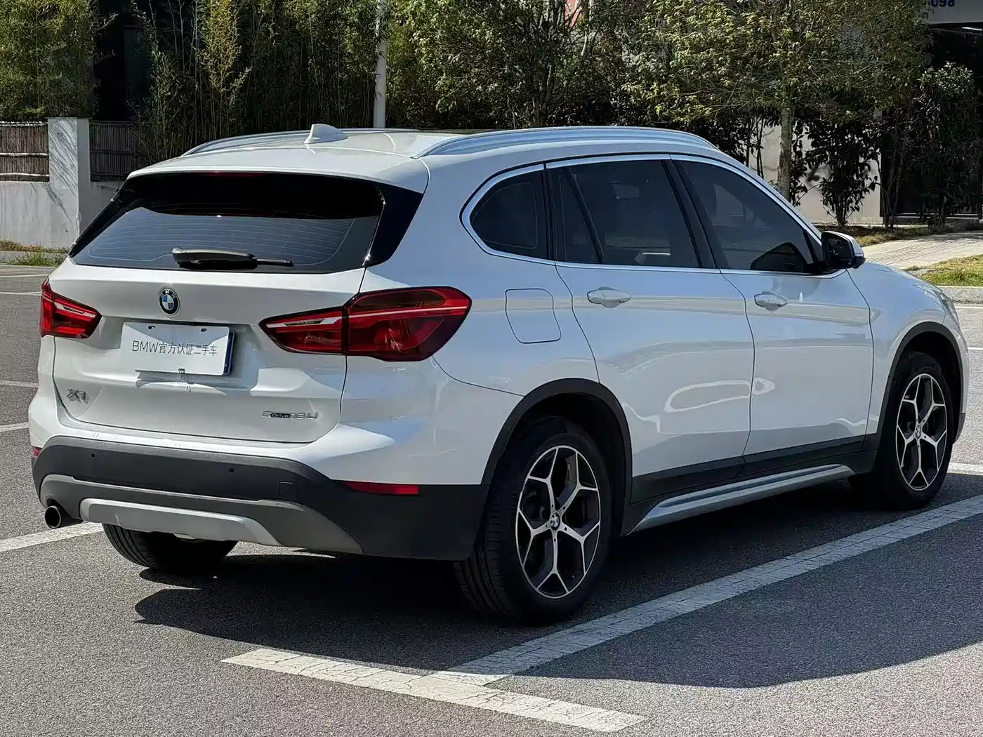 BMW X1 2019 sDrive18Li Premium Model фото 7