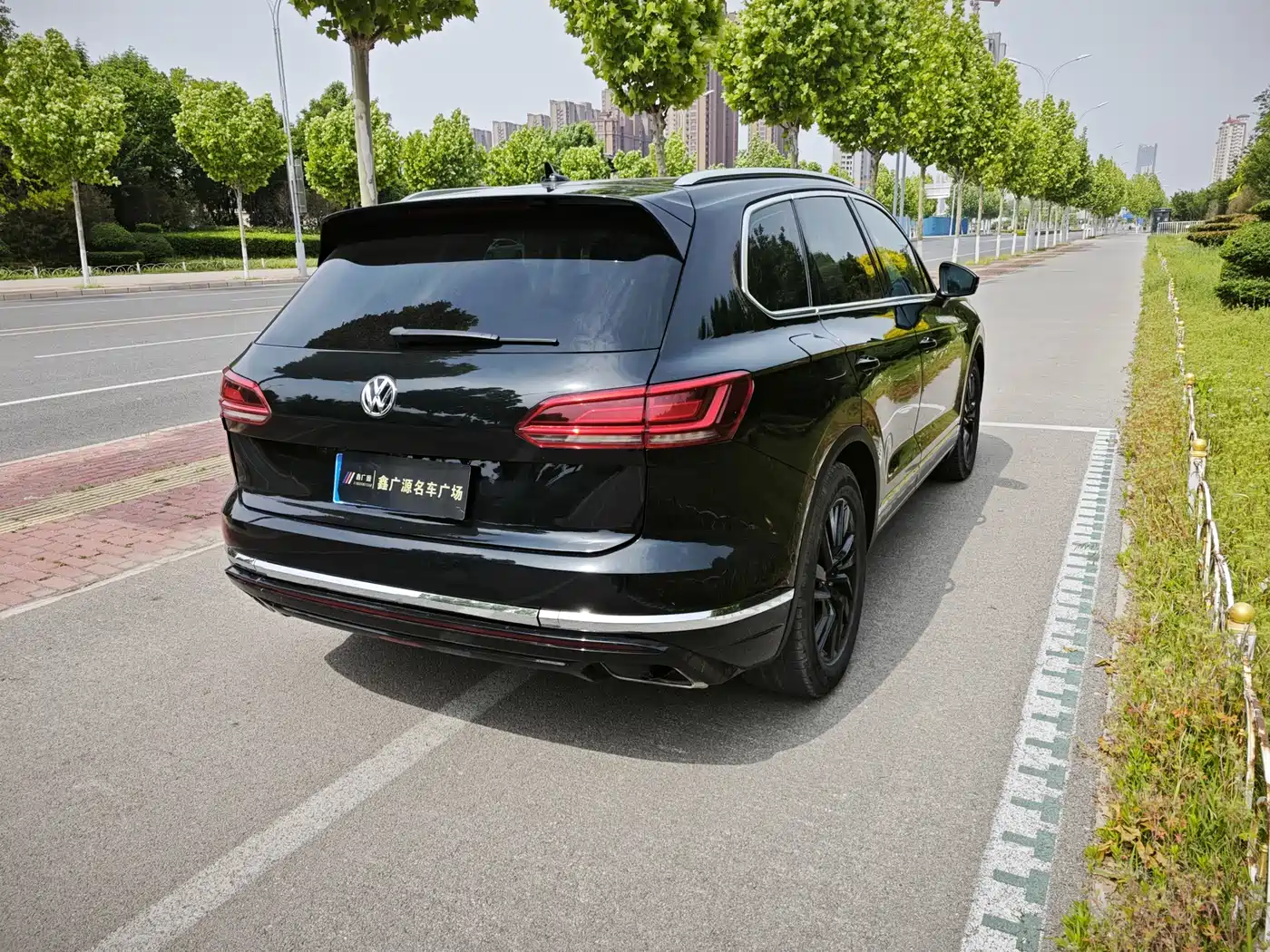 Volkswagen Touareg 2019 2.0TSI Pilot Edition China VI фото 6