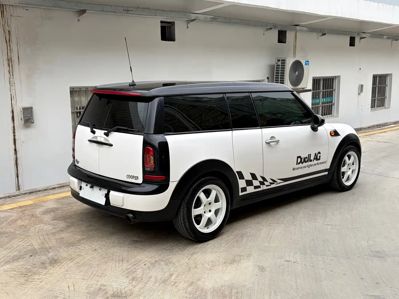 MINI CLUBMAN 2010 2010 1.6L COOPER Cheer