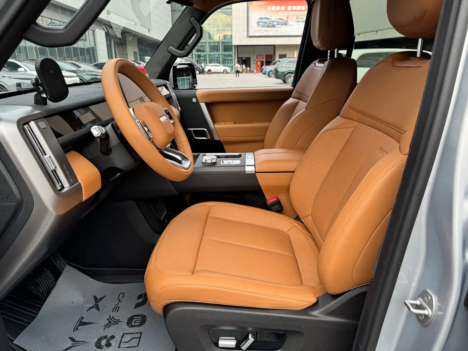 Фото 9 - iCAR V27