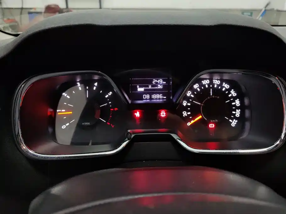 صورة 14 - Citroën C4 C-Quatre