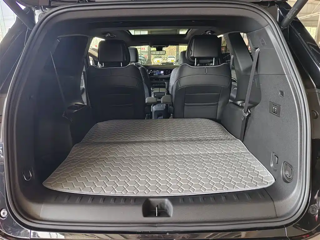 Buick Enclave 2022 652T AWD Premium Flagship 6-Seater фото 18