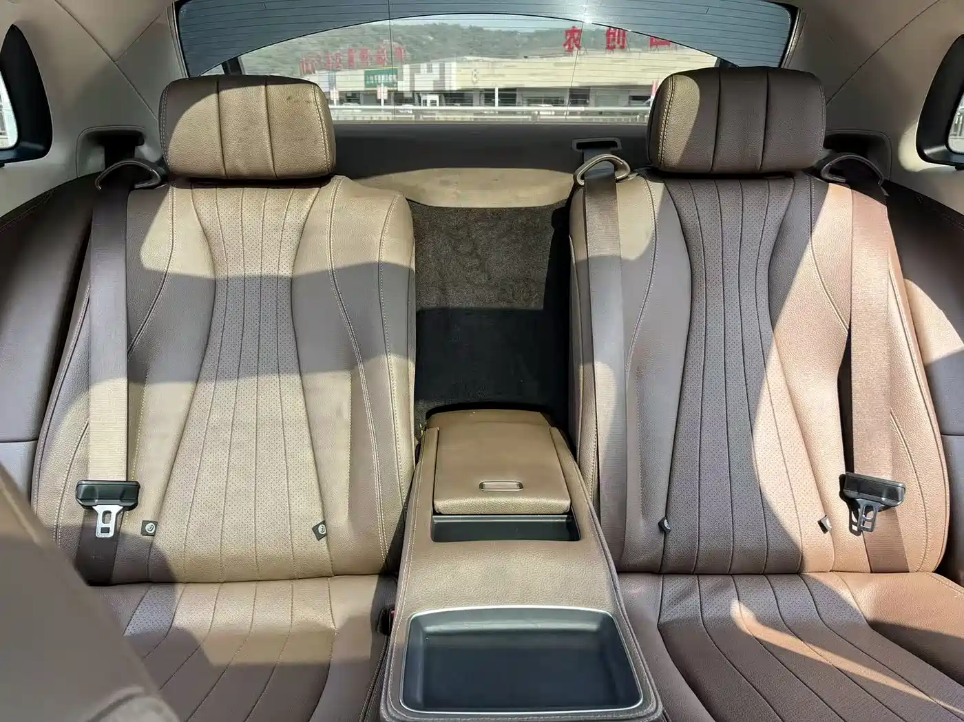 Mercedes-Benz E-Class 2022 Second Facelift E 300 L Luxury фото 28