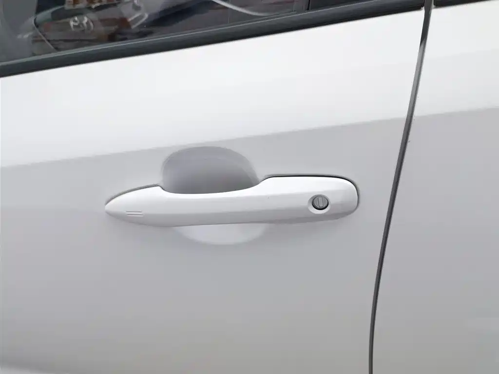 Toyota Corolla 2021 Hybrid 1.8L E-CVT Elite Edition фото 18