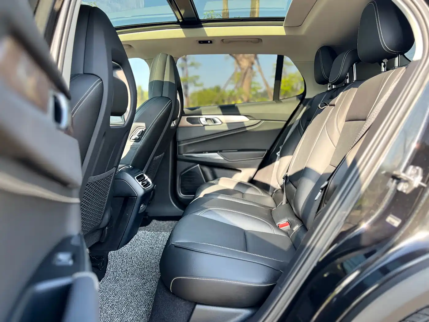 Lynk & Co 01 2019 2.0T 2WD Type Pro Version China V фото 9