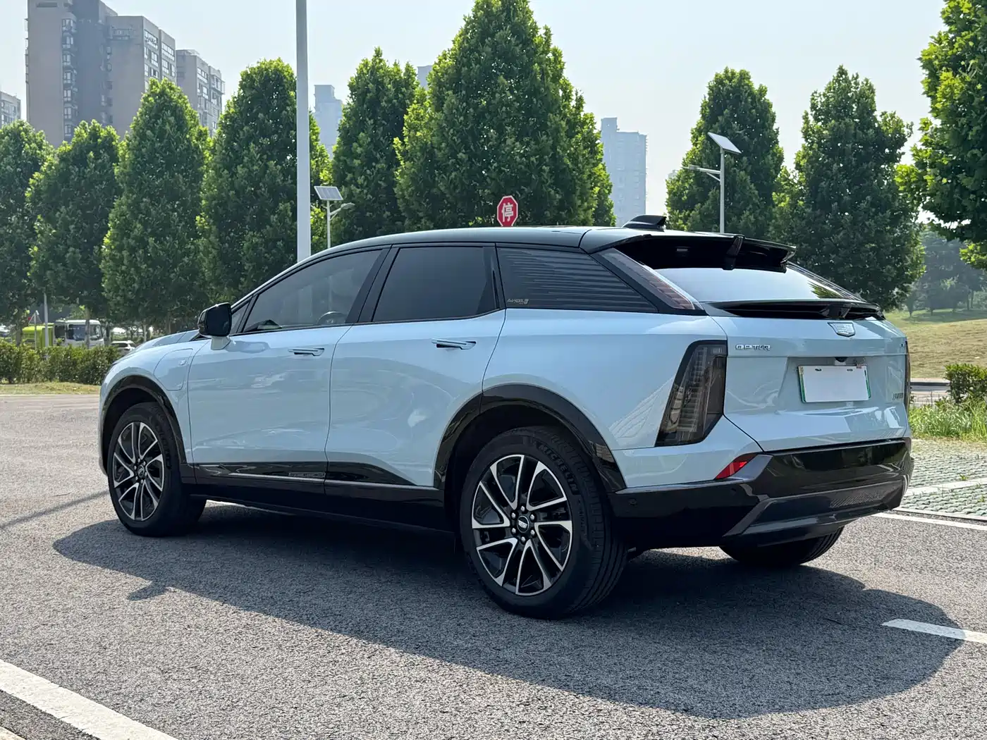 Cadillac IQ Ao Ge 2024 2024 AWD Long Range Edition