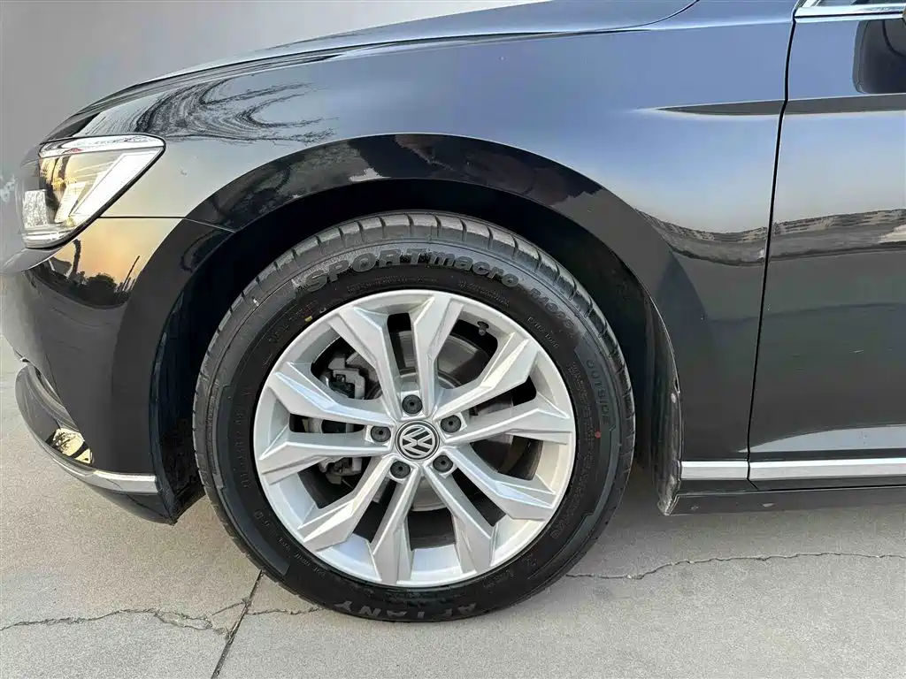Volkswagen Magotan 2017 380TSI DSG Luxury фото 25