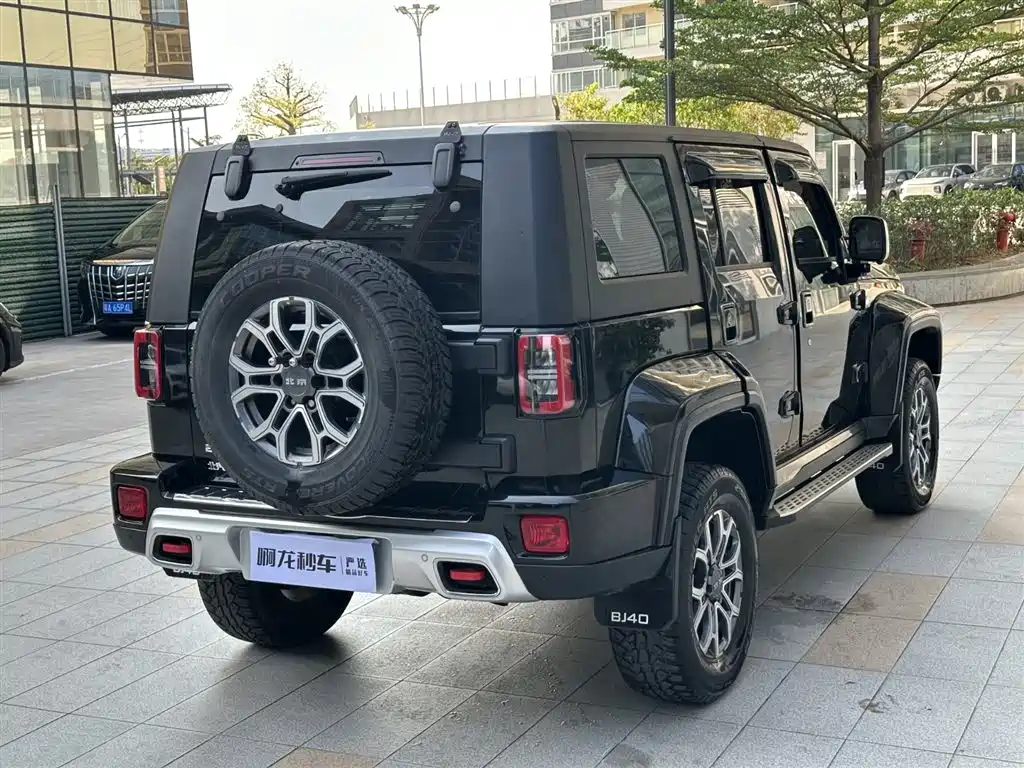 BAIC ORV Beijing Offroad BJ40 2023 2.0T Auto 4WD Urban Hunter Knight Edition фото 8