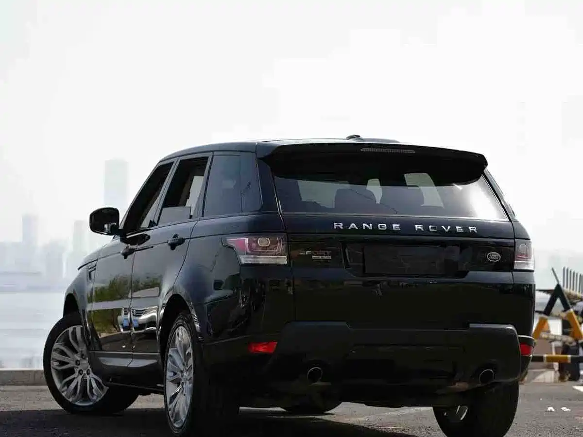 Land Rover Range Rover Sport 2014 3.0 SC V6 HSE DYNAMIC фото 3