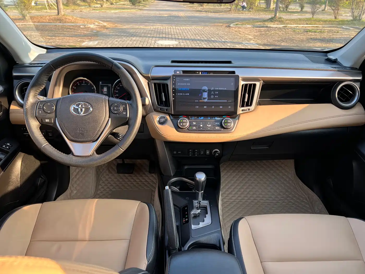 Toyota RAV4 Rongfang 2016 2.0L CVT 2WD Smart (China V) фото 13