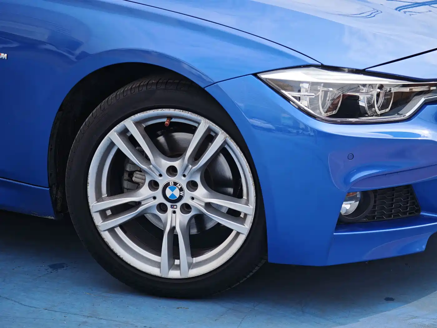 BMW 3 Series 2017 320i M Sport фото 24
