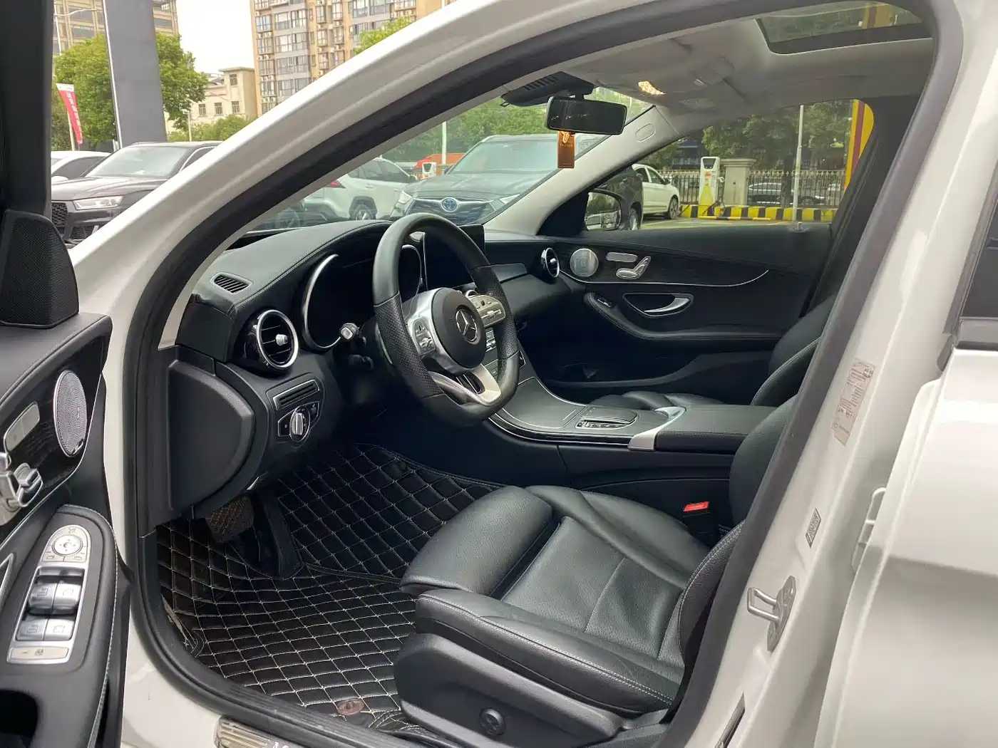 Mercedes-Benz C-Class 2021 C 260 L Sport Starry Exclusive Edition фото 4