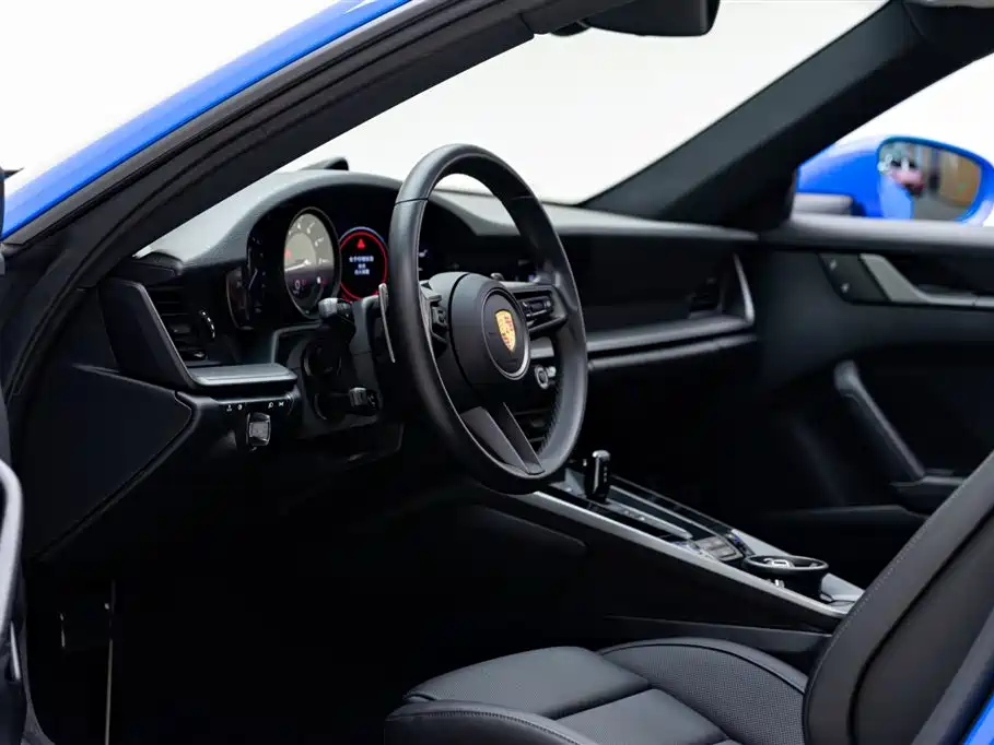 Porsche 911 2023 Carrera 3.0T фото 9