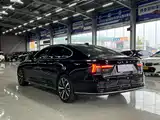 Photo 16 - Volvo S90