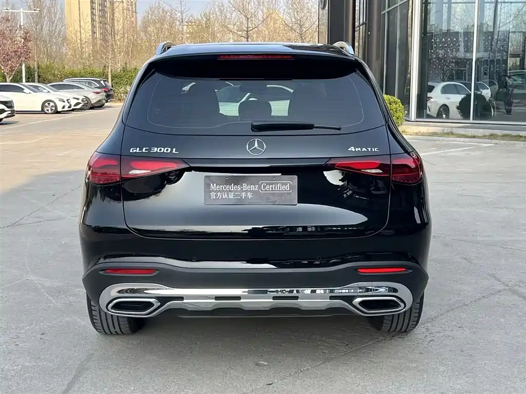 MERCEDES-BENZ GLC
