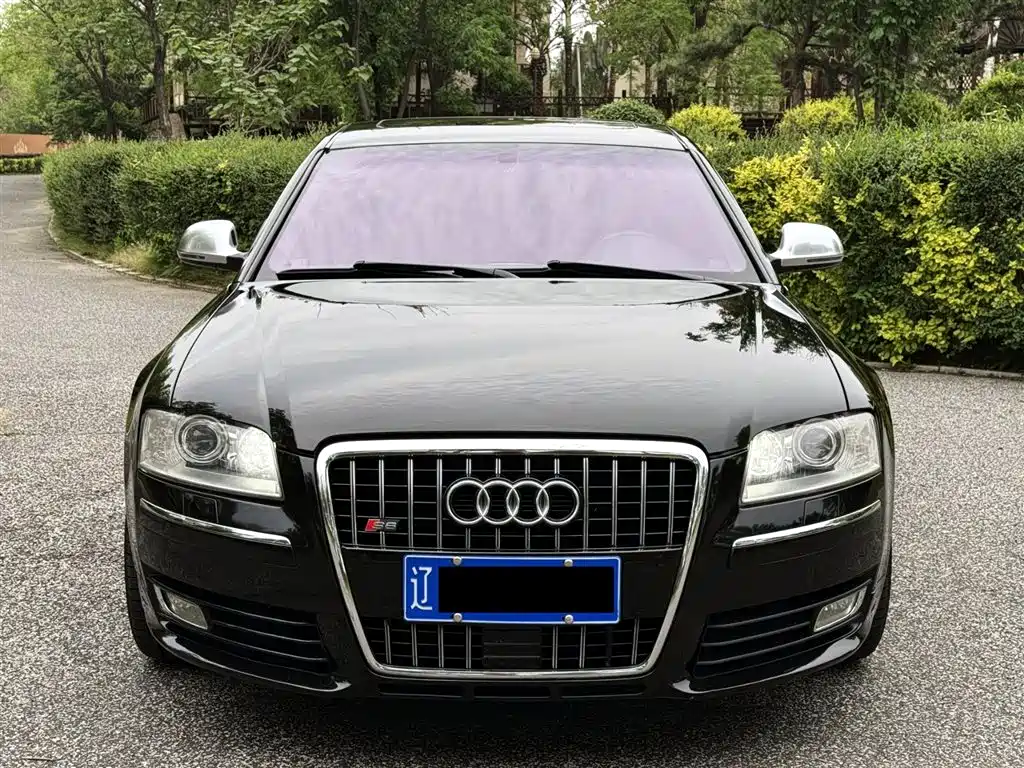 Audi S8 2009 Audi S8 5.2 FSI quattro фото 2