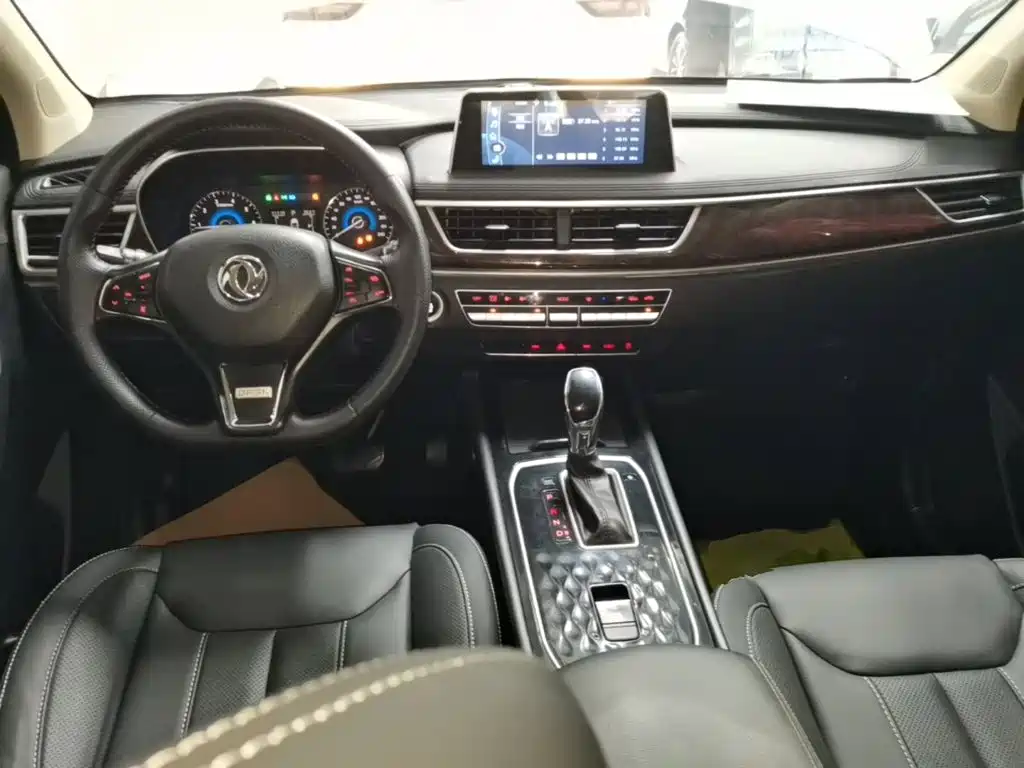 Dongfeng Fengguang Fengguang 580 2020 2020 1.5T CVT Luxury