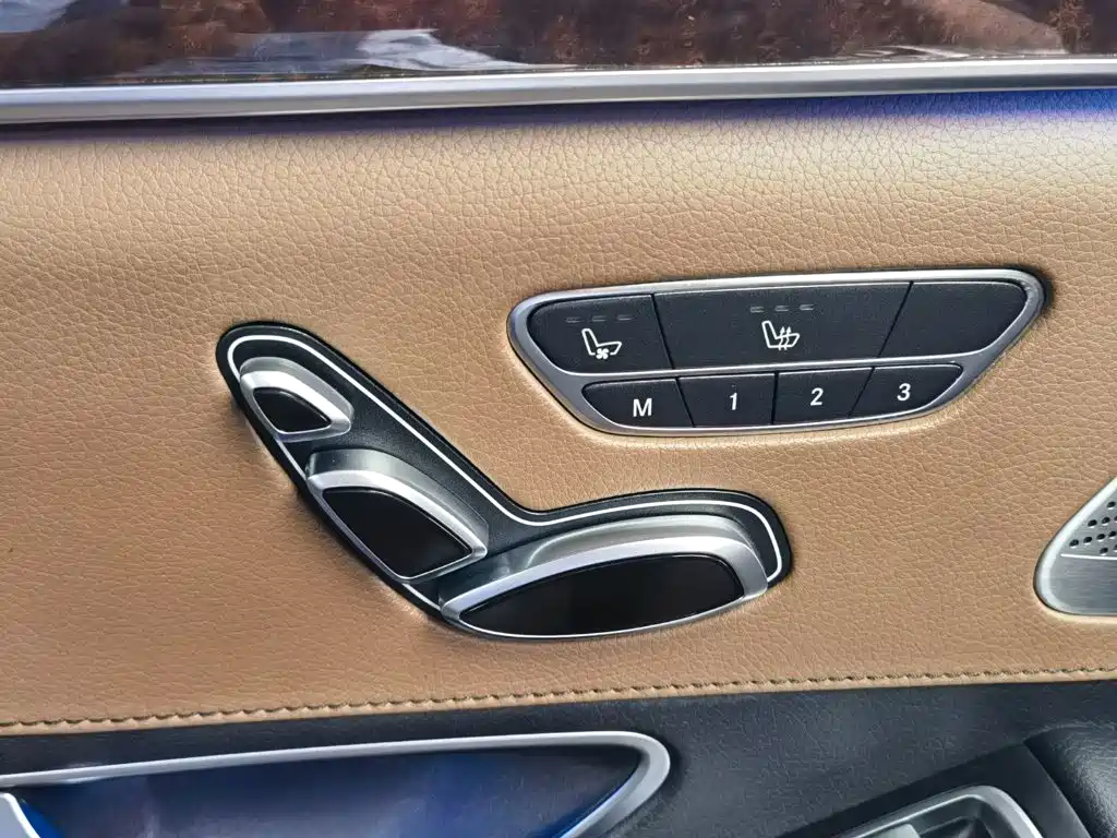 Фото 45 - Mercedes-Benz S-Class