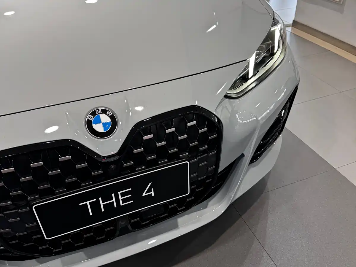 BMW 4 Series фото 8