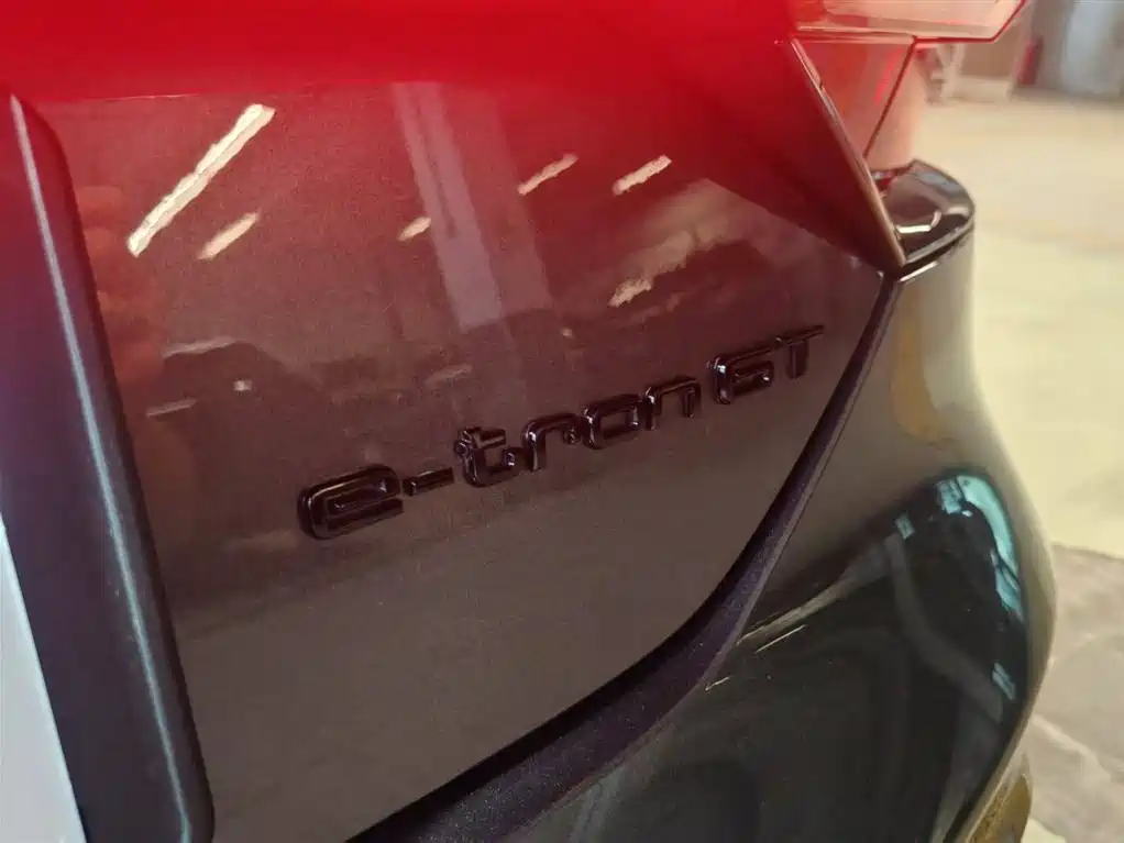Audi RS e-tron GT 2025 2023 Base Model